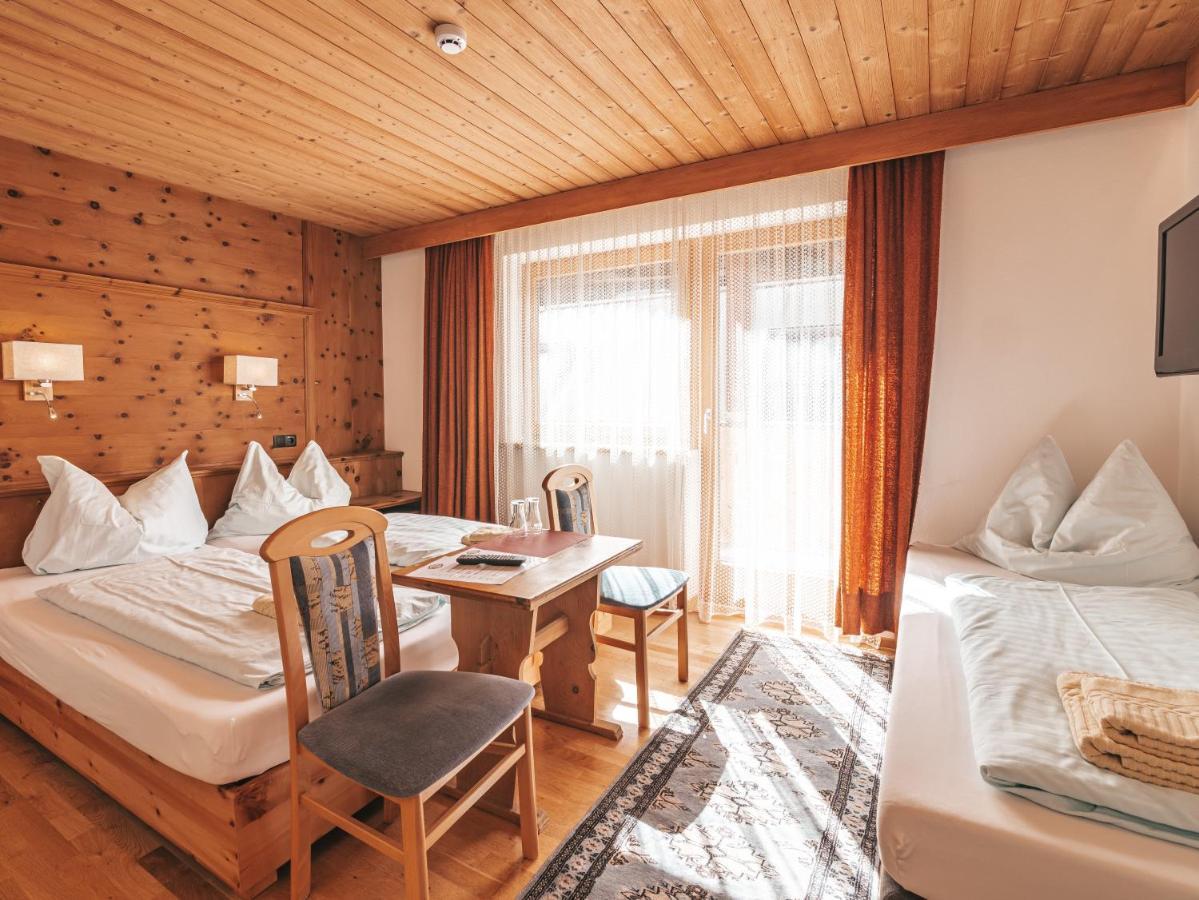 גרלוס Hotel Mitterhof מראה חיצוני תמונה
