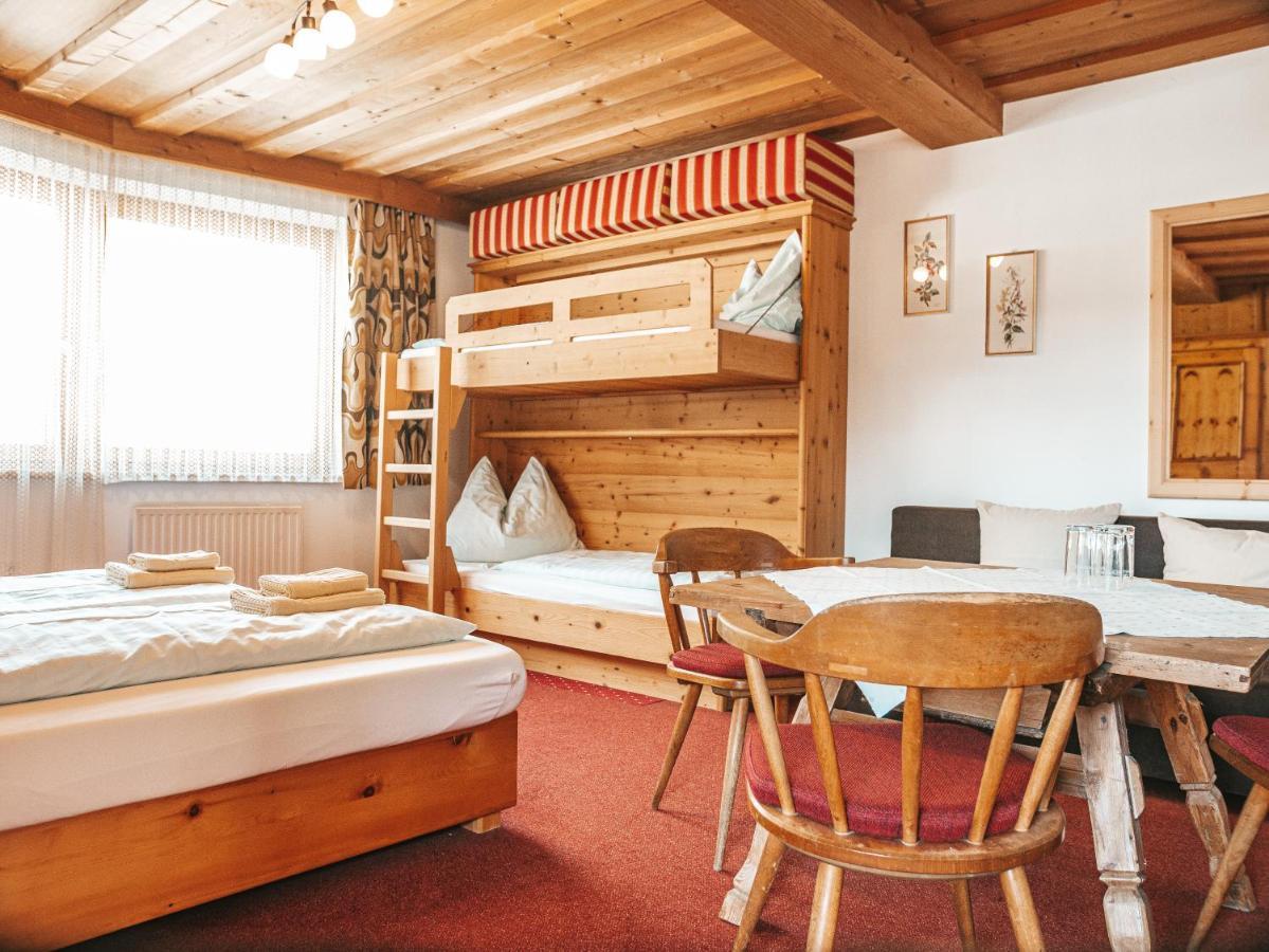 גרלוס Hotel Mitterhof מראה חיצוני תמונה