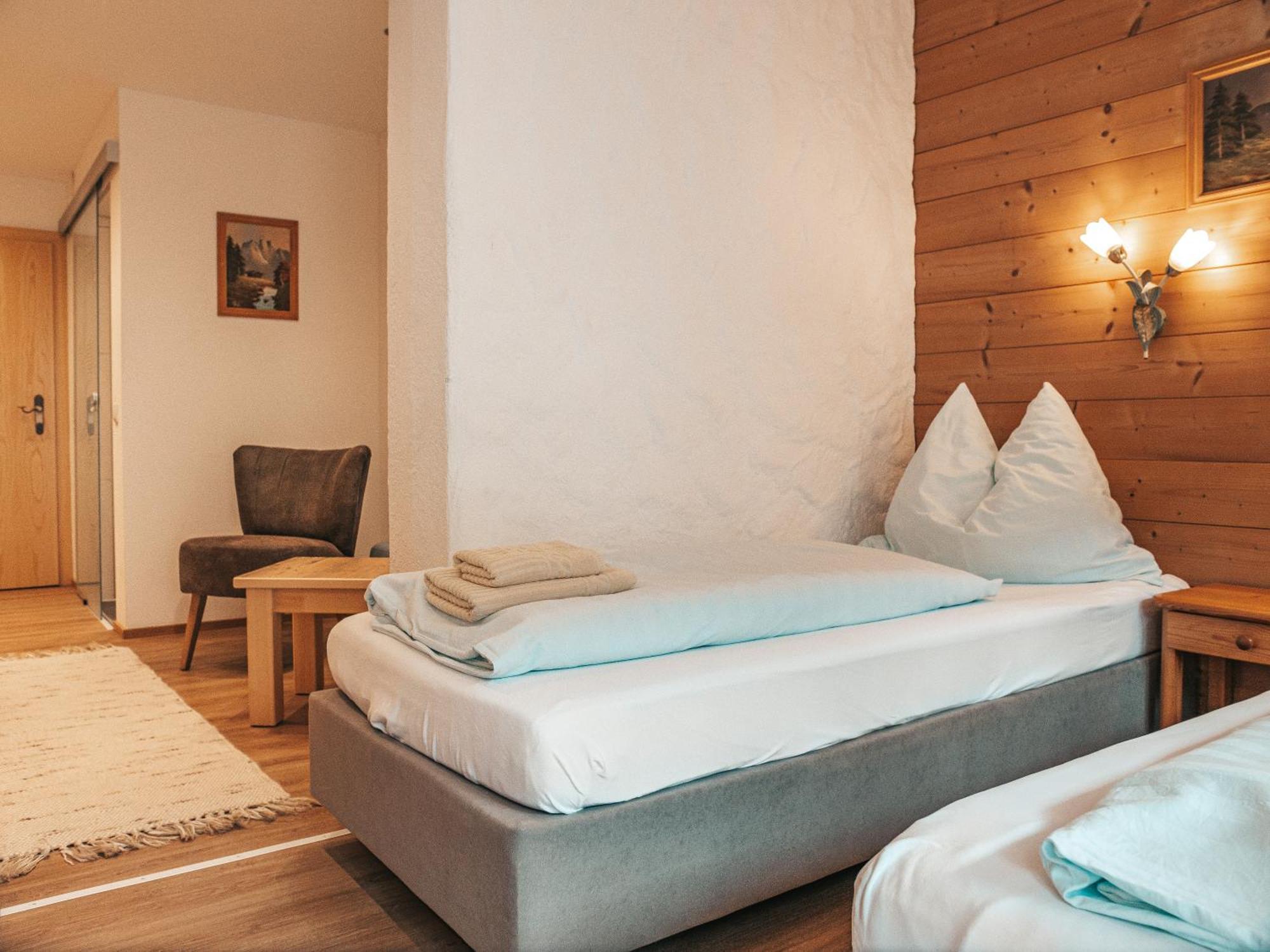 גרלוס Hotel Mitterhof מראה חיצוני תמונה